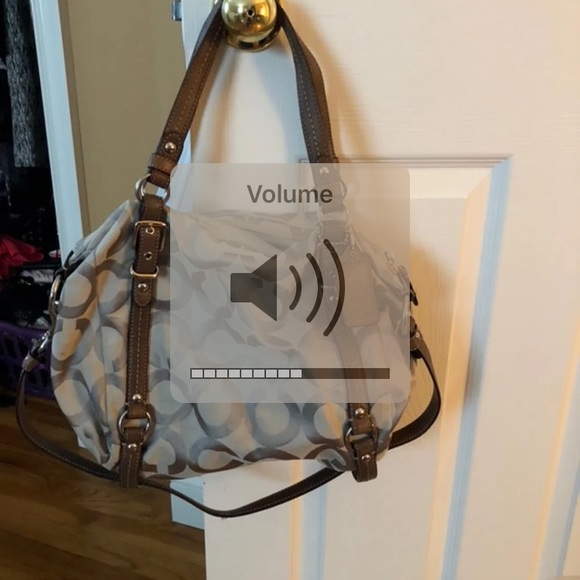 Vintage Coach shoulder bag - Picture 2 of 3